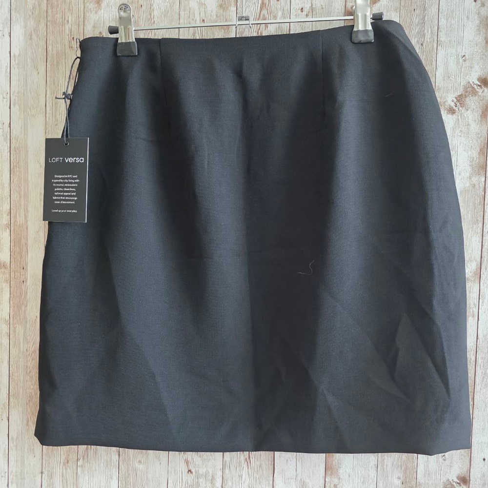 Women's LOFT Black Mini Skirt Size 0 - Picture 4 of 8